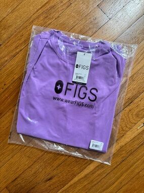 NEW - Figs XS Ribbed Longsleeve Underscrub (Wild Iris)